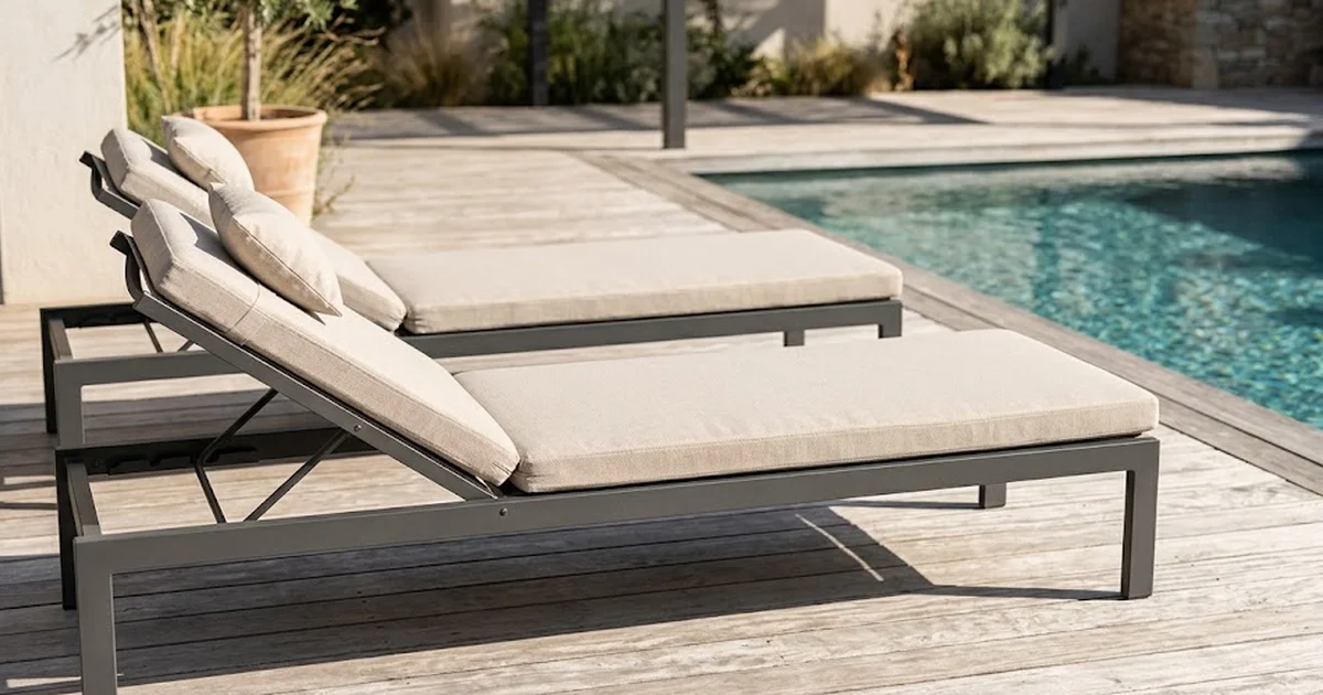 Bain de soleil professionnel : guide hôtel et beach club